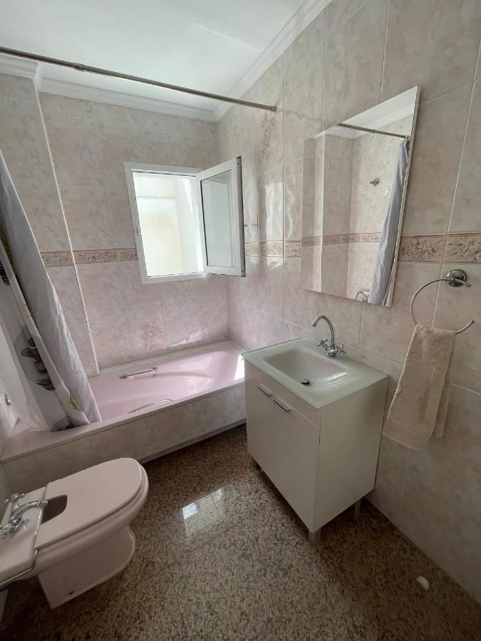Encantadora Habitacion Privada Cerca Del Mar Malaga Luaran gambar